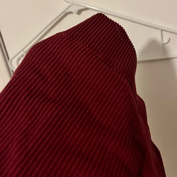 Garage Ribbed Plunge Crop Top - Picture 3 of 3